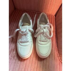Mia‎ Sneakers women’s 9.5